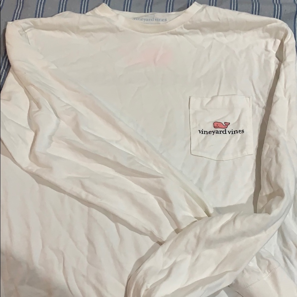 vineyard vines long sleeved whale pocket shirt